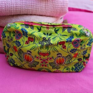 Designers Guild Kulturbeutel Brocart Lime Lifestyle