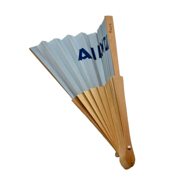 Fächer-blau-offen